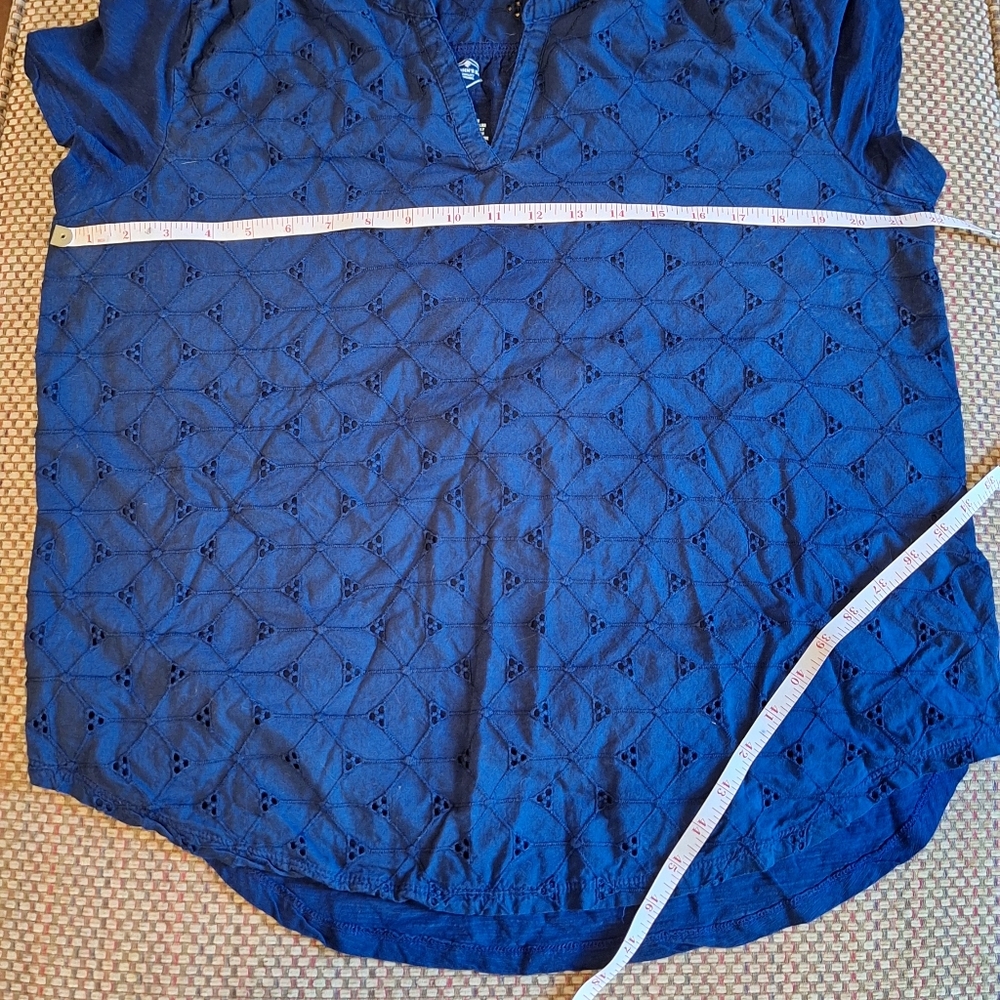 St. John's Bay Dark Blue Eyelet Lace Short Sleeve Top - Picture 3 of 8